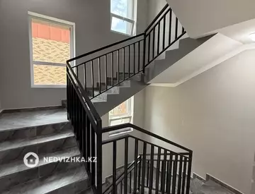2-комнатная квартира, этаж 4 из 6, 70 м², миниатюра 4
