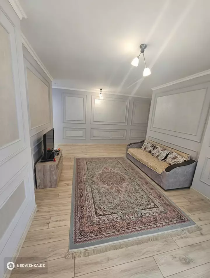 2-комнатная квартира, этаж 3 из 12, 59 м², фотография 2