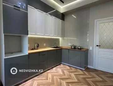 3-комнатная квартира, этаж 3 из 12, 82 м²
