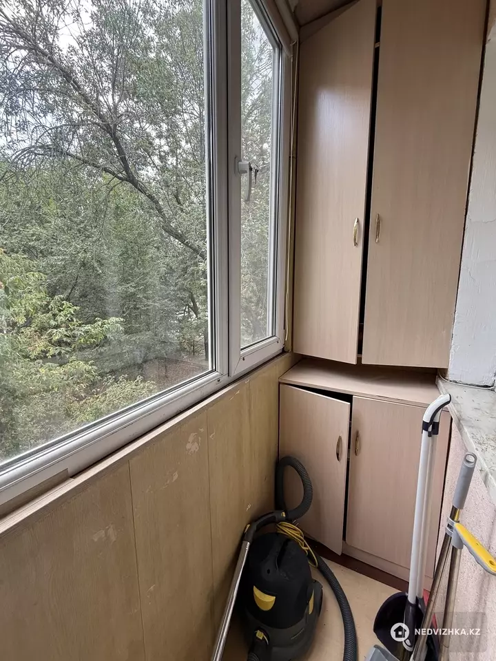 2-комнатная квартира, этаж 3 из 4, 39 м²