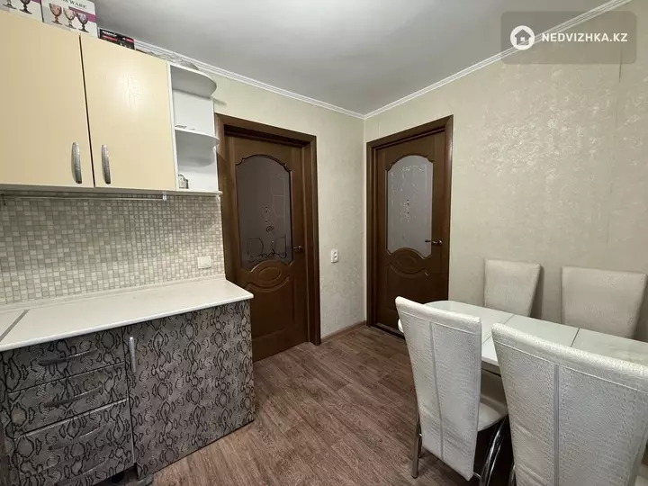 2-комнатная квартира, этаж 3 из 4, 39 м², фотография 4