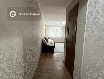 2-комнатная квартира, этаж 3 из 4, 39 м², миниатюра 7