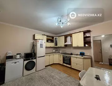 2-комнатная квартира, этаж 11 из 18, 76 м², миниатюра 4
