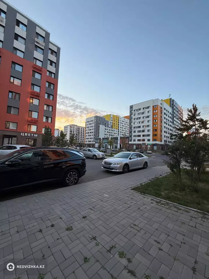 4-комнатная квартира, этаж 5 из 9, 94 м²