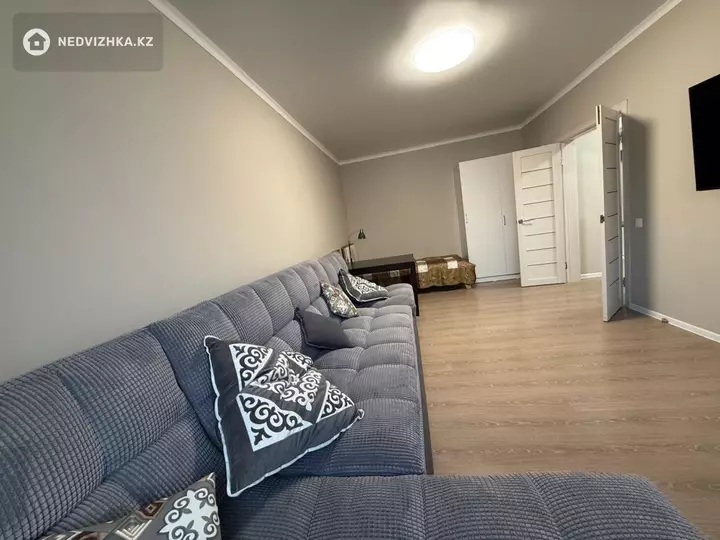 4-комнатная квартира, этаж 5 из 9, 94 м², фотография 4
