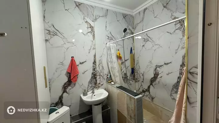 2-комнатная квартира, этаж 3 из 13, 48 м², фотография 5