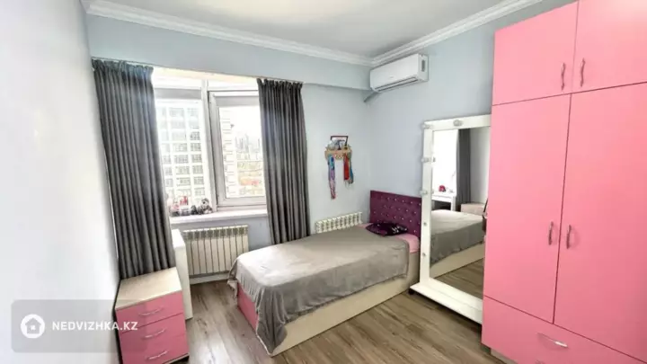 2-комнатная квартира, этаж 18 из 19, 60 м², фотография 4
