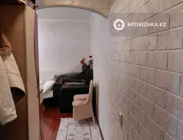 2-комнатная квартира, этаж 3 из 5, 43 м², миниатюра 5