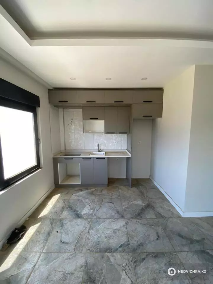 2-комнатная квартира, этаж 3 из 6, 56 м², фотография 3