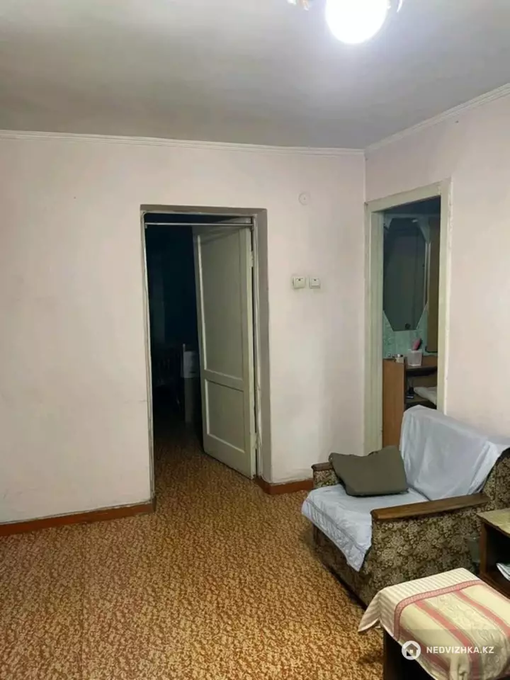 2-комнатная квартира, этаж 3 из 4, 44 м², фотография 3