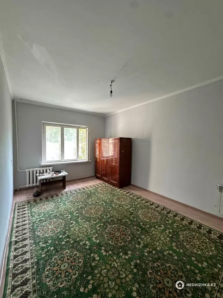 1-комнатная квартира, этаж 4 из 5, 36 м², фотография 2