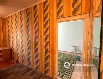 1-комнатная квартира, этаж 4 из 5, 36 м²