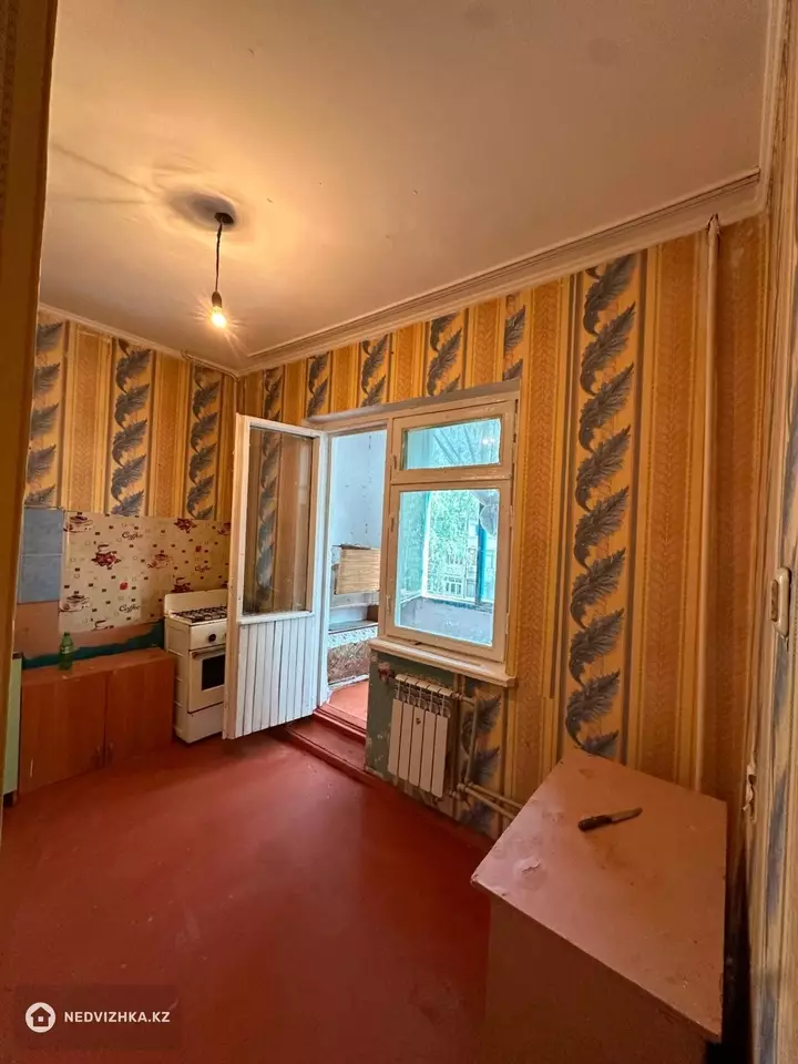 1-комнатная квартира, этаж 4 из 5, 36 м², фотография 4