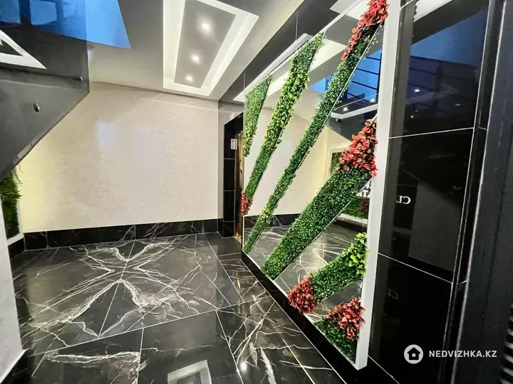 2-комнатная квартира, этаж 2 из 6, 55 м², фотография 5