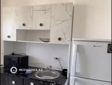 1-комнатная квартира, этаж 7 из 12, 50 м², На длительный срок