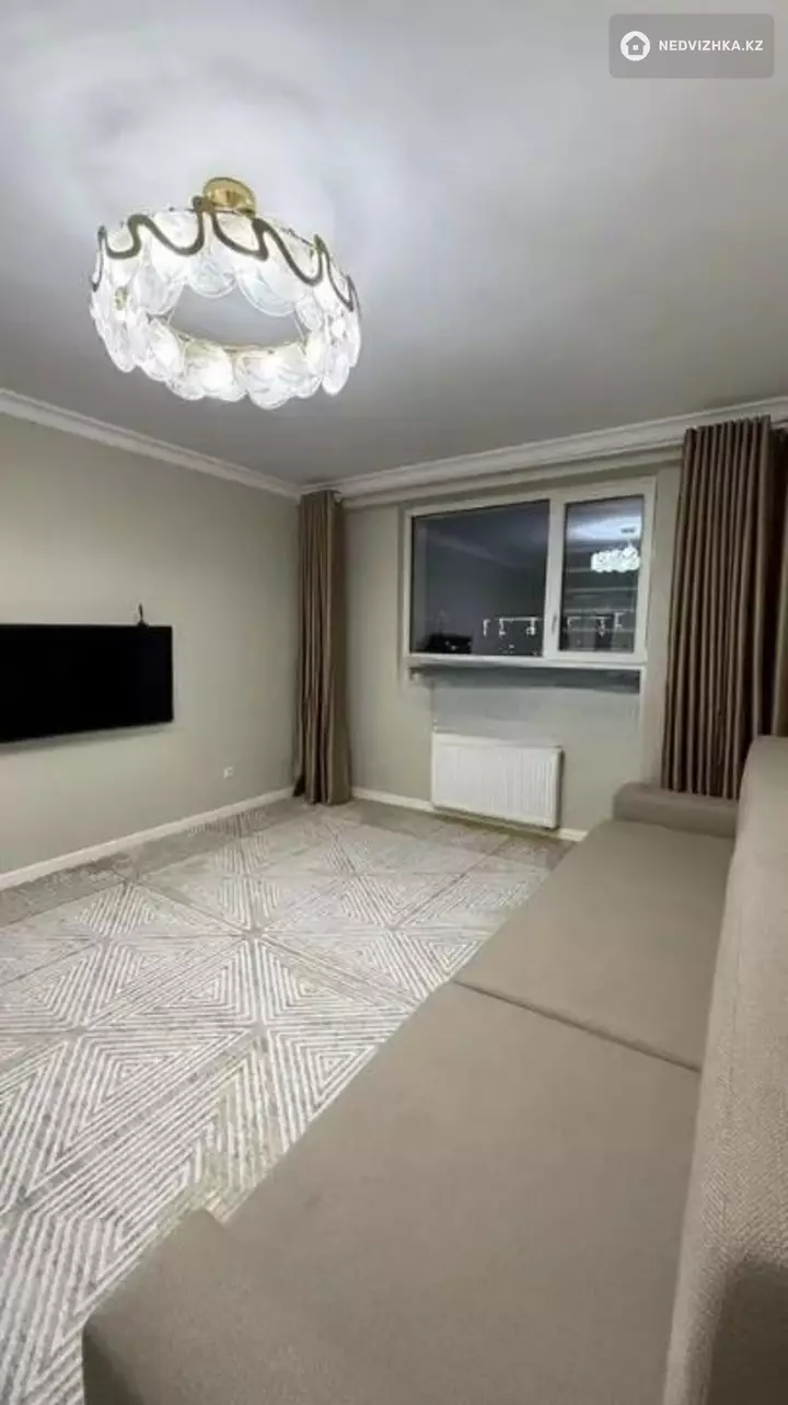 2-комнатная квартира, этаж 9 из 16, 80 м², фотография 3