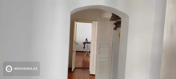 8-комнатный дом, 17.4 соток, 240 м²