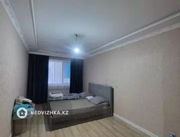 2-комнатная квартира, этаж 13 из 13, 80 м², миниатюра 12