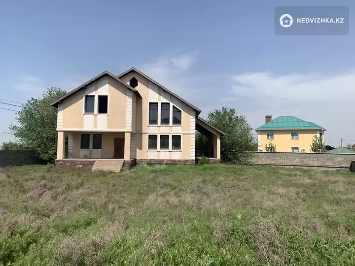 5-комнатный дом, 13.5 соток, 428 м², фотография 2