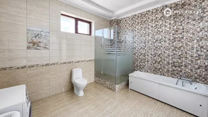 4-комнатный дом, 6 соток, 200 м², фотография 2
