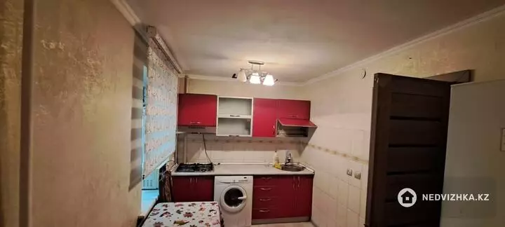 2-комнатная квартира, этаж 2 из 3, 40 м², фотография 5