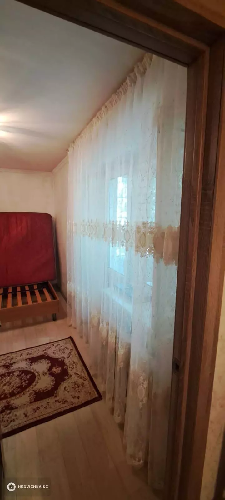 2-комнатная квартира, этаж 2 из 3, 40 м², фотография 3