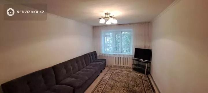 2-комнатная квартира, этаж 2 из 3, 40 м², фотография 4