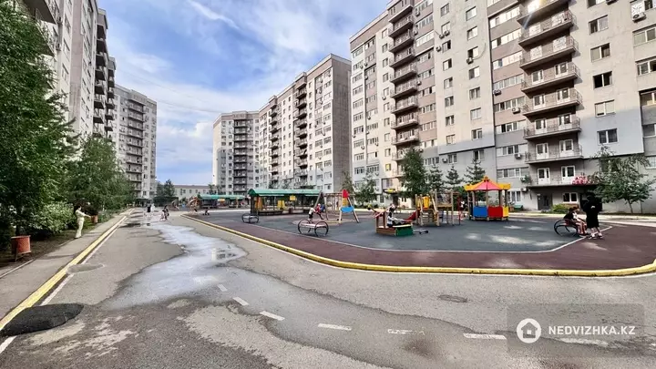 1-комнатная квартира, этаж 12 из 12, 46 м², фотография 2