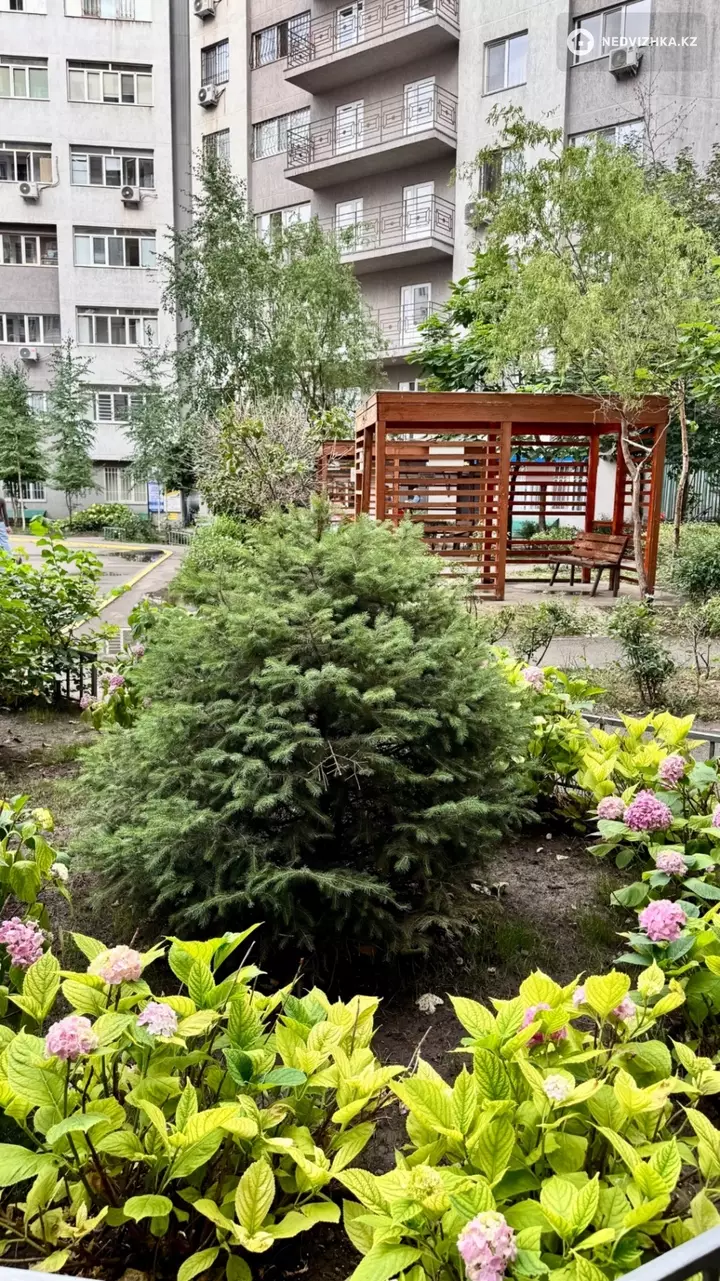 1-комнатная квартира, этаж 12 из 12, 46 м², фотография 3