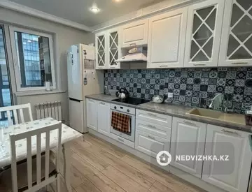 2-комнатная квартира, этаж 3 из 13, 71 м²