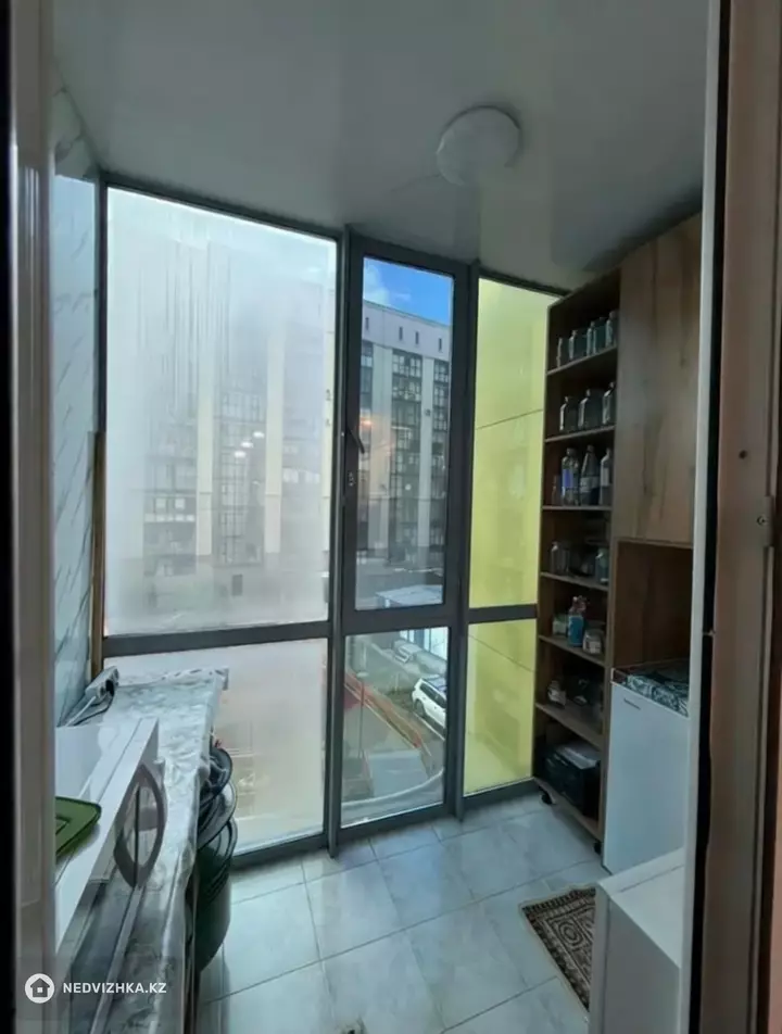 2-комнатная квартира, этаж 3 из 13, 71 м², фотография 5