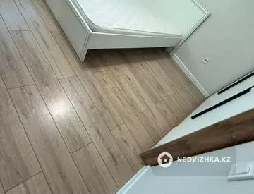 2-комнатная квартира, этаж 3 из 13, 71 м², миниатюра 9
