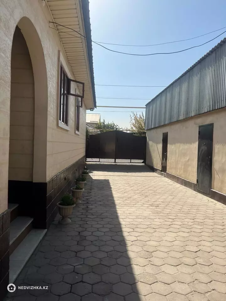 7-комнатный дом, 6 соток, 115 м², фотография 4