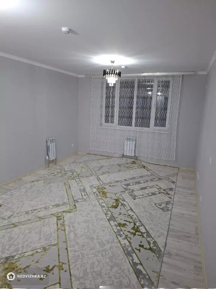 3-комнатная квартира, этаж 5 из 9, 3 м², На длительный срок, фотография 2
