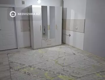3-комнатная квартира, этаж 5 из 9, 3 м², На длительный срок