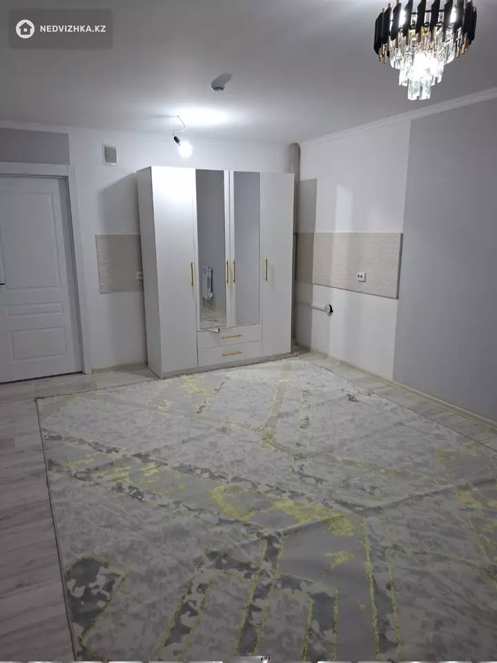 3-комнатная квартира, этаж 5 из 9, 3 м², На длительный срок, фотография 4