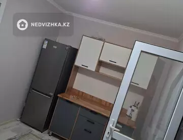 3-комнатная квартира, этаж 5 из 9, 3 м², На длительный срок, миниатюра 10