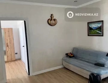 3-комнатная квартира, этаж 2 из 9, 55 м², На длительный срок