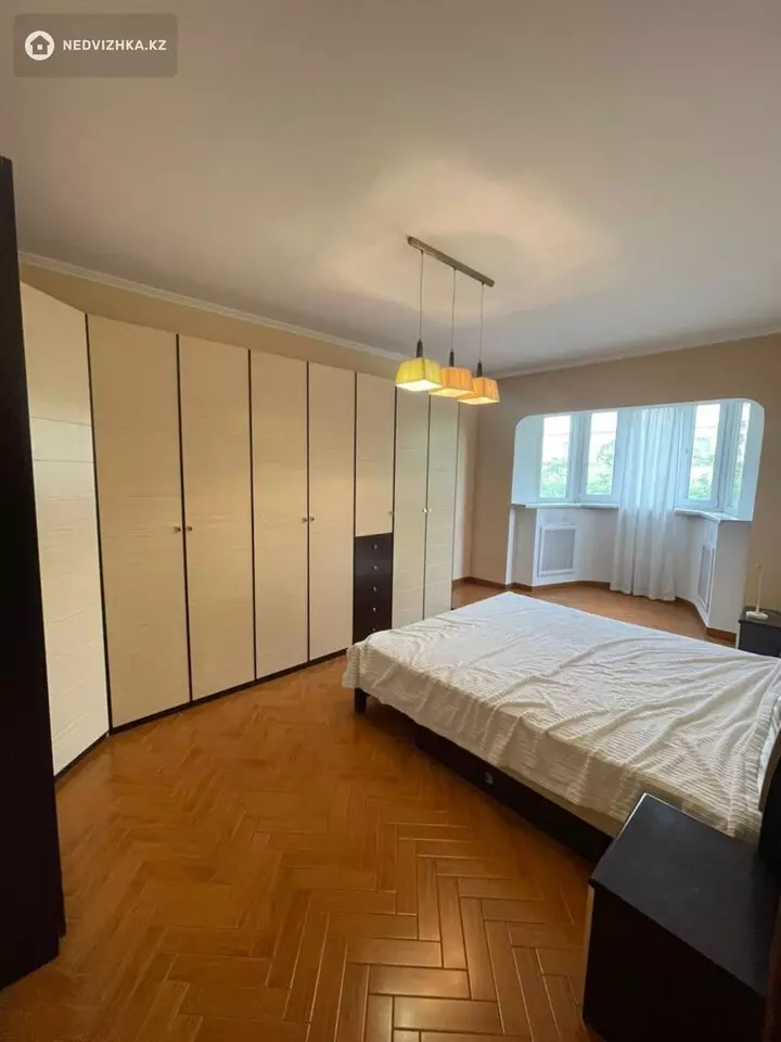 3-комнатная квартира, этаж 5 из 6, 86 м², фотография 3