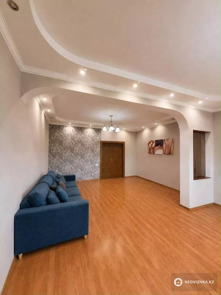 3-комнатная квартира, этаж 11 из 17, 115 м²