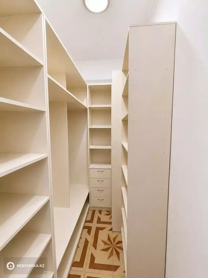 3-комнатная квартира, этаж 11 из 17, 115 м², фотография 5