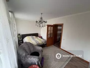 5-комнатная часть дома, 0.4 соток, 117 м²