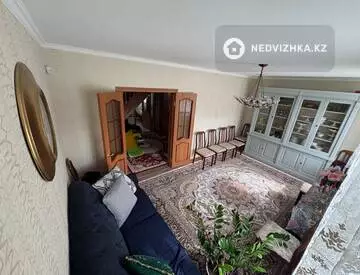 5-комнатная часть дома, 0.4 соток, 117 м²