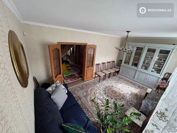 5-комнатная часть дома, 0.4 соток, 117 м², фотография 3