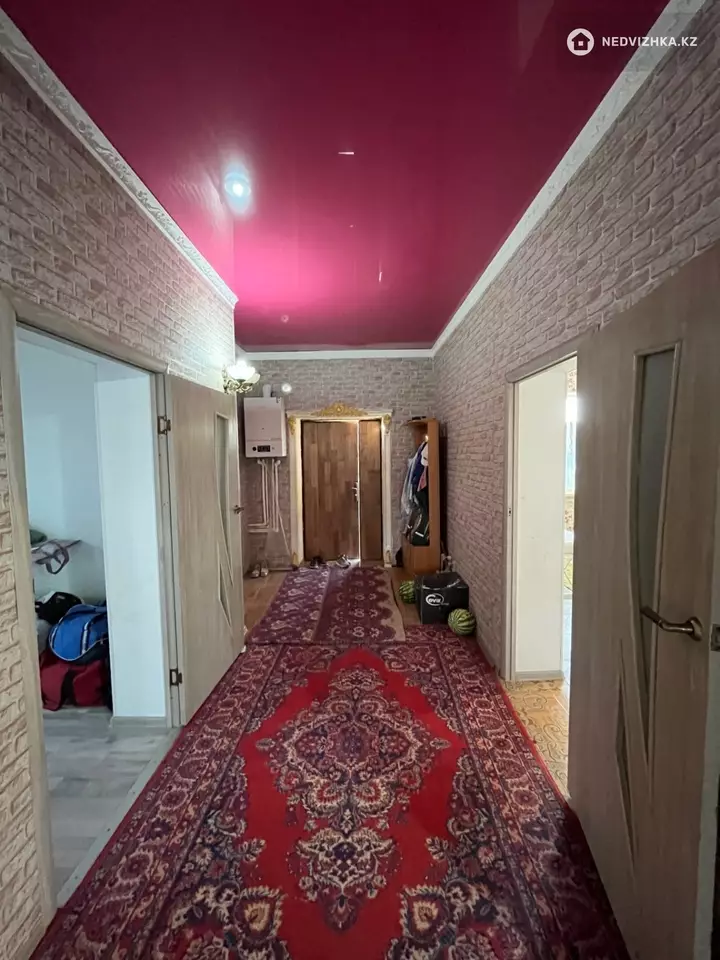 5-комнатный дом, 8 соток, 150 м²