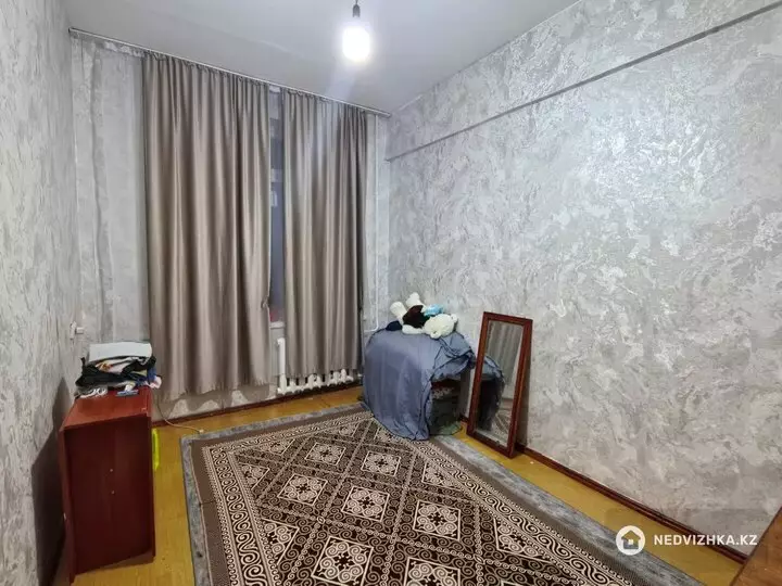 2-комнатная квартира, этаж 1 из 5, 42 м², фотография 3