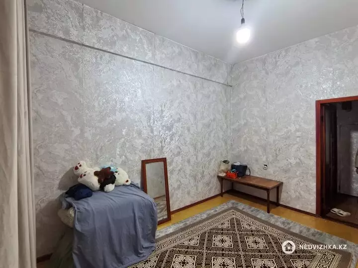 2-комнатная квартира, этаж 1 из 5, 42 м², фотография 4