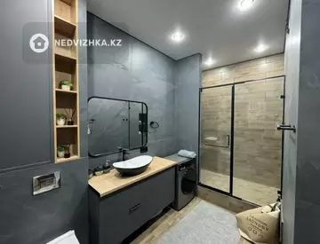 2-комнатная квартира, этаж 4 из 4, 80 м², миниатюра 4