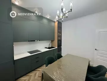 2-комнатная квартира, этаж 4 из 4, 80 м², миниатюра 9