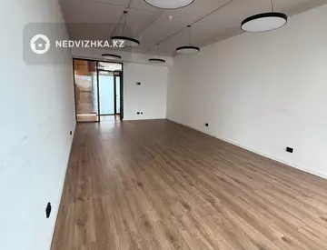 Офис, этаж 17 из 18, 40 м², На длительный срок